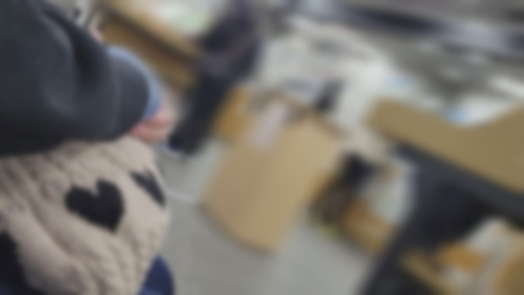 【無】職失い誰も頼れない孤独な女。