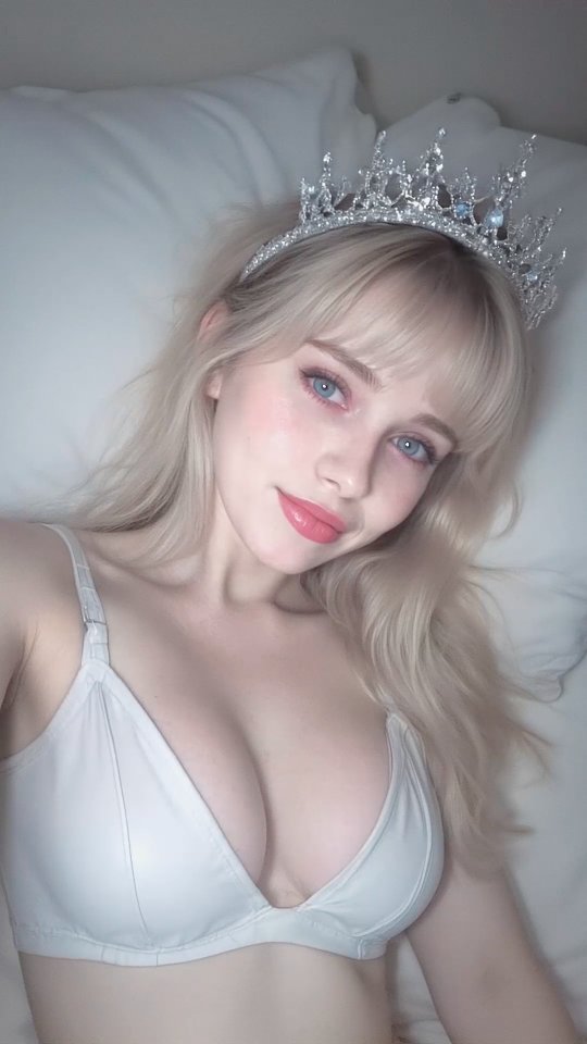 俄罗斯正妹《Yulia Makarova》年仅20岁的辣妹!有如精灵再世!