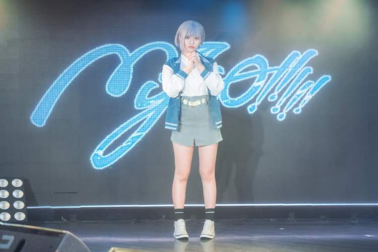 Coser超专业还原《MyGO!!!!!高松灯》简直本人！要乐奈、爱音爽世、立希都好看！