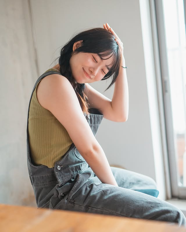 来自秋田的女孩《秋田 そな》气质神似秋田犬！肉感十足有如大型犬的魅力！