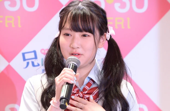 真胸有大痣《越智ゆらの》纤细身材搭长腿！无法忽视的美丽存在！