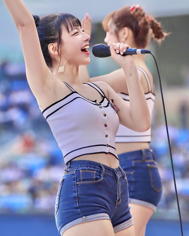 撕漫美女《河智苑하지원》啦啦队最闪耀的美颜!史上最年轻入队女子其一!