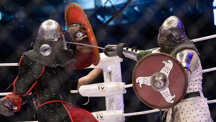 文艺复兴战场？超越肉搏的赛事《MMA中世纪战甲赛》体验古时候人们打架！