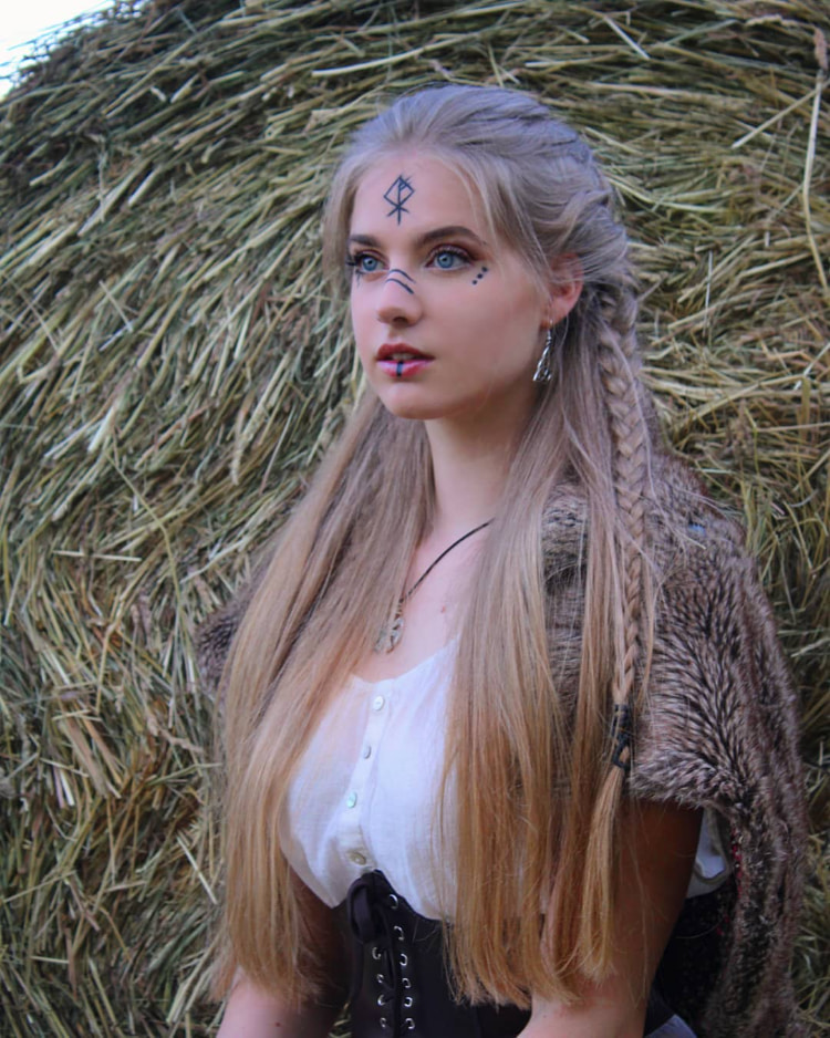 美到网友傻眼！宛如仙女转世的《Nimuena》角色扮演精灵简直本色演出！