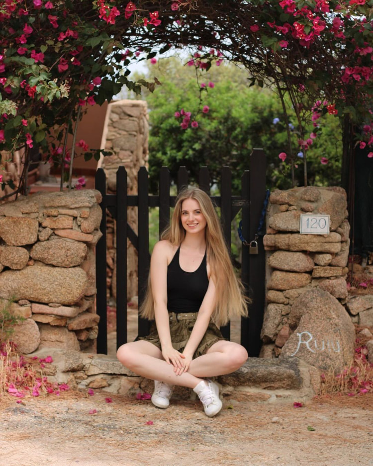 美到网友傻眼！宛如仙女转世的《Nimuena》角色扮演精灵简直本色演出！