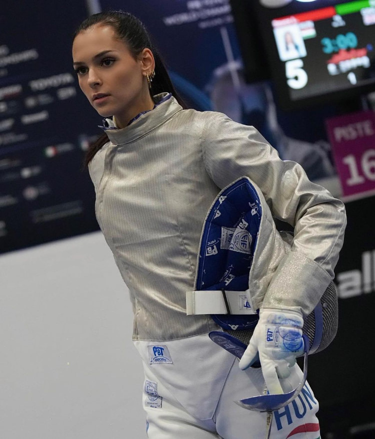 2024巴黎奥运《Luca Szucs》击剑场最辣美女！小组赛惜败但美貌绝对有金牌！