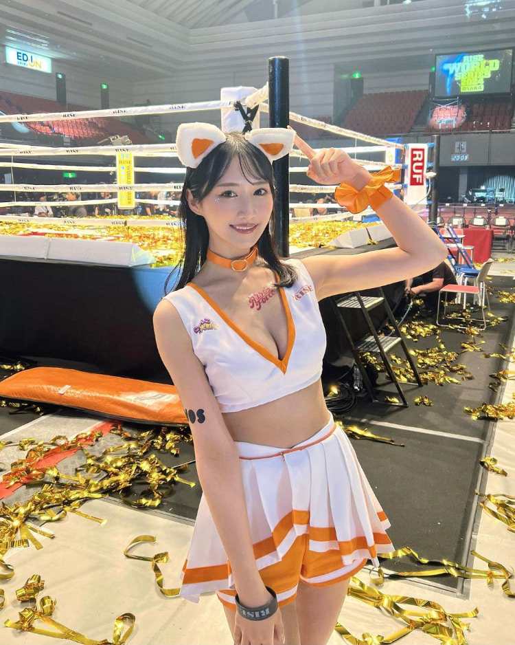 长发带出气质!混血儿实况主《川瀬もえ》甜美脸蛋与性感美乳全都拥有!