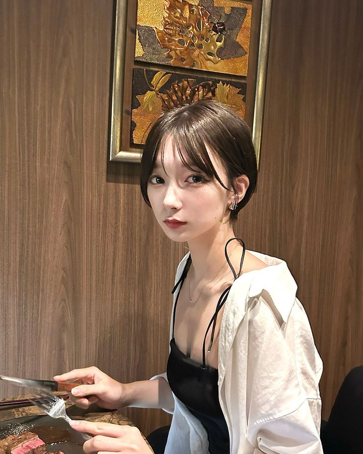 这个《钉崎野蔷薇》简直是本人！短发正妹《レイラ》自身也是气质满分！