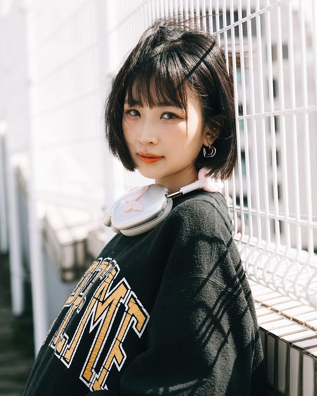 港妹神似林依晨！胸猛系YTR《嘉盈》短发搭嫩颜搭厚唇简直清纯无敌！