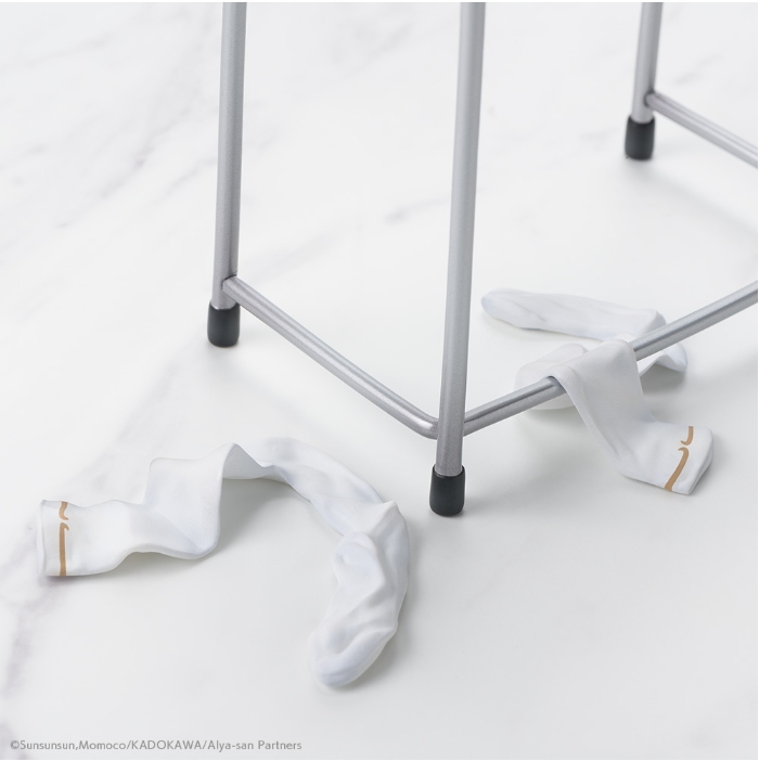 《不时轻声地以俄语遮羞的邻座艾莉同学》1/7「艾莉模型」娇羞白衣现场发福利！