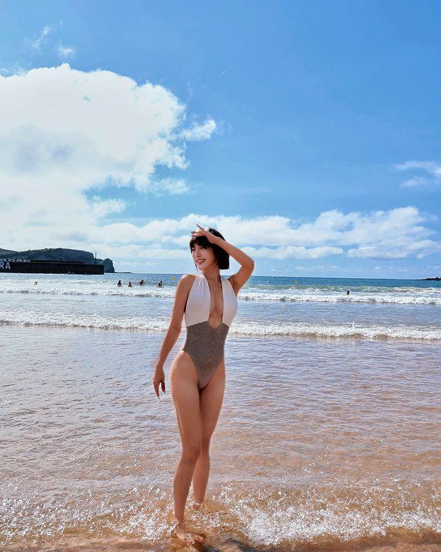 首位进军海外啦啦队队员《壮壮》用蜜桃臀征服全球！漂亮的应援女神是她！