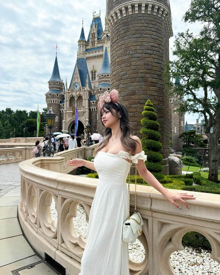 令和混血《山田あい》混血Ｉ罩杯年轻人！小麦肤色再次感受青春魅力！