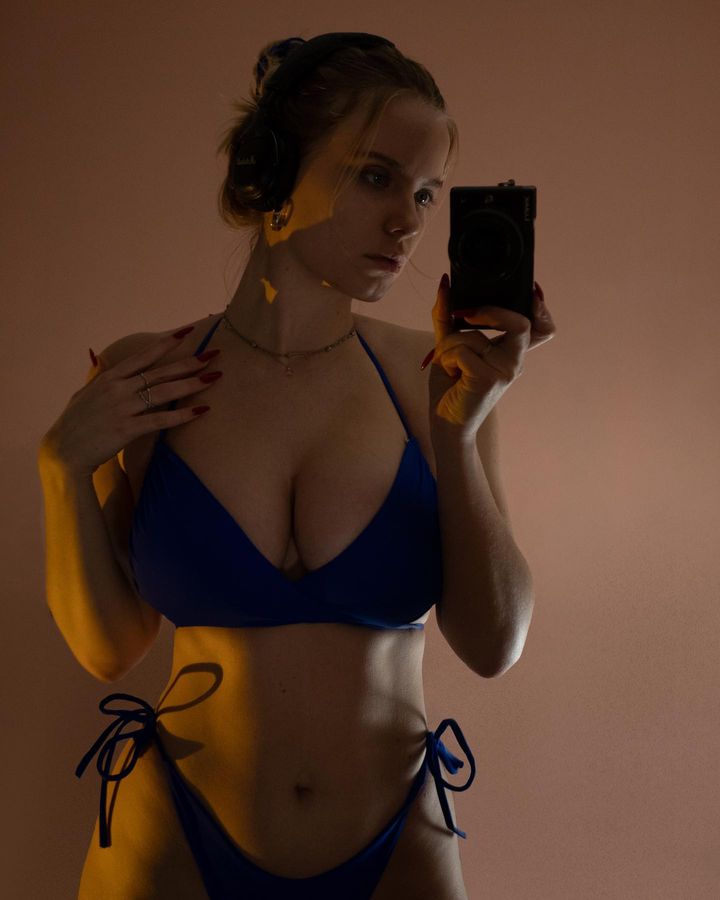 乌克兰美女《Julia Shevchenko》成熟风采超迷人！金发嫩胸超适合洋妞控！