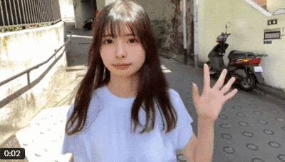 以狐狸形象示人的《稲荷いなり》长相神似狐狸精!一举一动充满骚气!