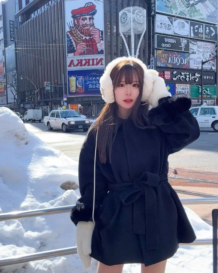 令和美女《haruni》00后出生标准漂亮美人胚子！欧派跟人一样亭亭玉立！