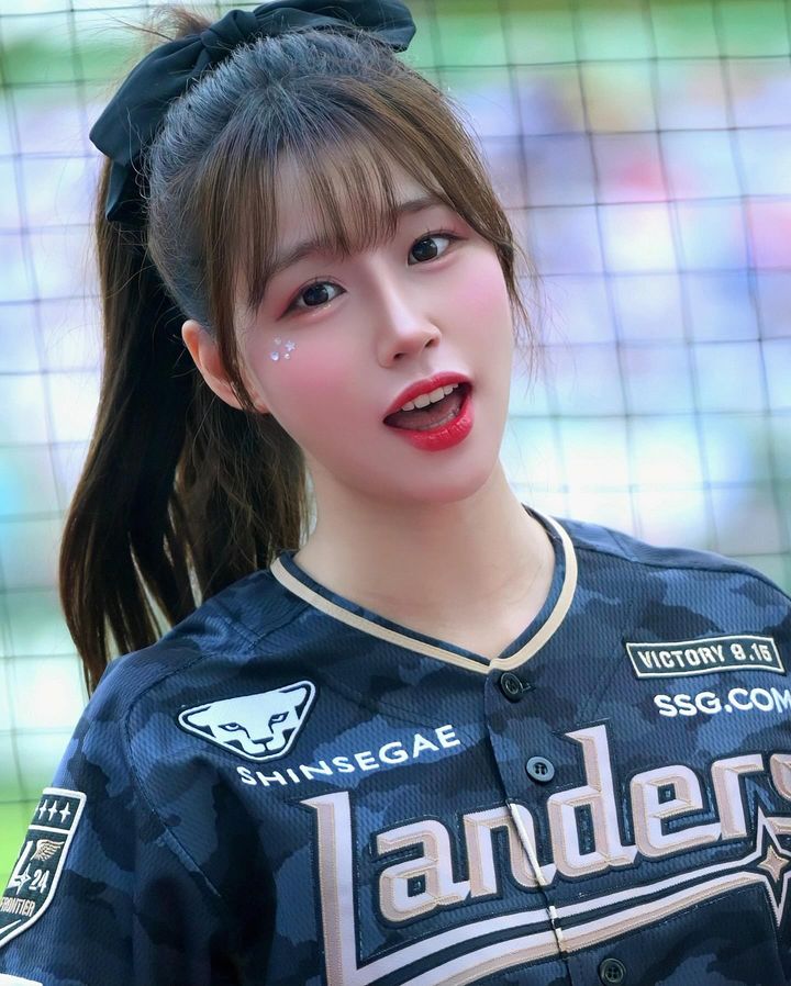 盘点韩国「四大金钗」啦啦队！朴宰令、金渡娥、裴垂铉、李妍珍赶紧IG追踪起来！