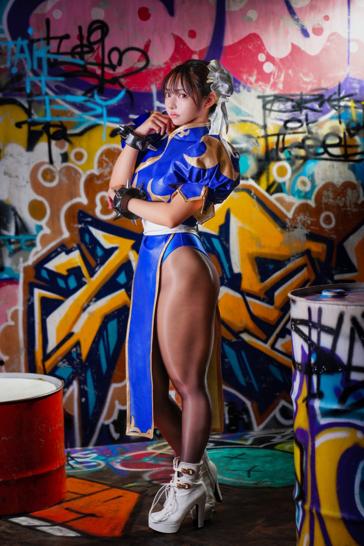 超紧实蜜大腿《仆のプリン》下半身比上半身精彩！另类绝对领域网友超激推！