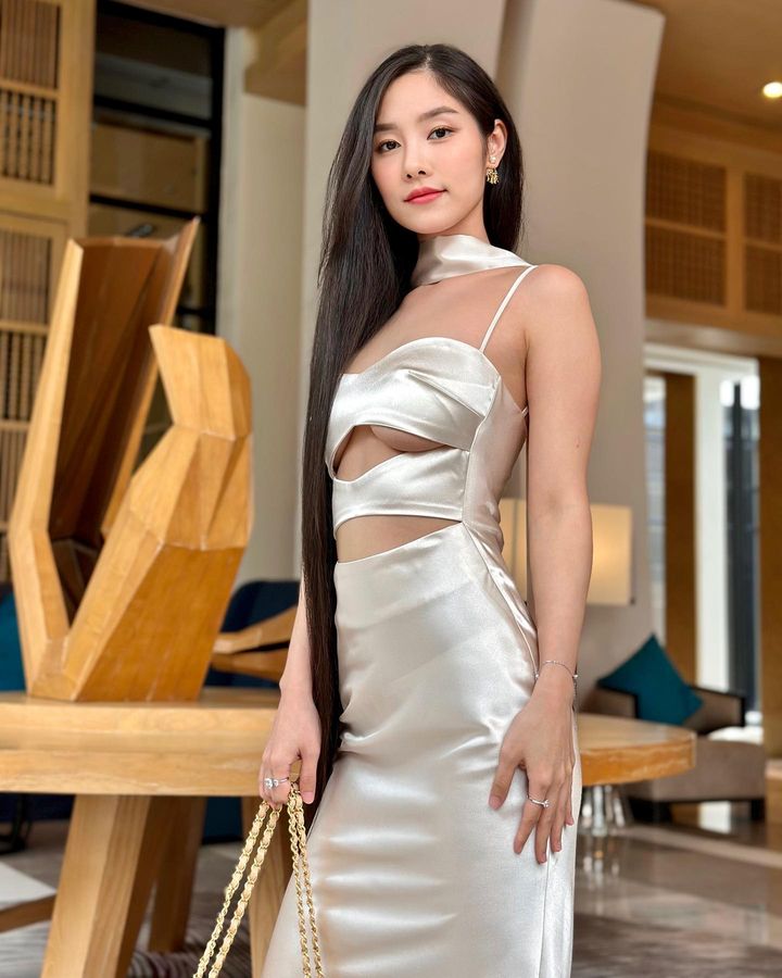 老师泰辣!《泰国中文老师》吸睛的「垂坠感泰奶」让人无法移开视线!