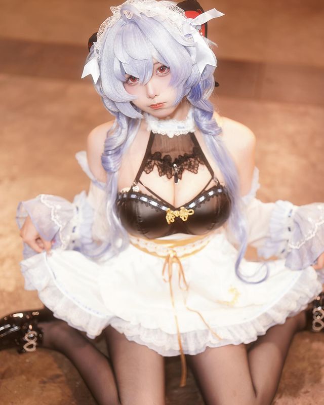 稚嫩美少女《小堇》欧派嫩到快出汁!恶魔系女友氛围感满满!