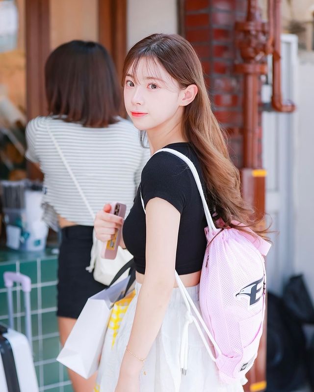 最美啦啦队外援《金娜研 김나연》甜美颜值融化粉丝！应援动感尽显好身材！