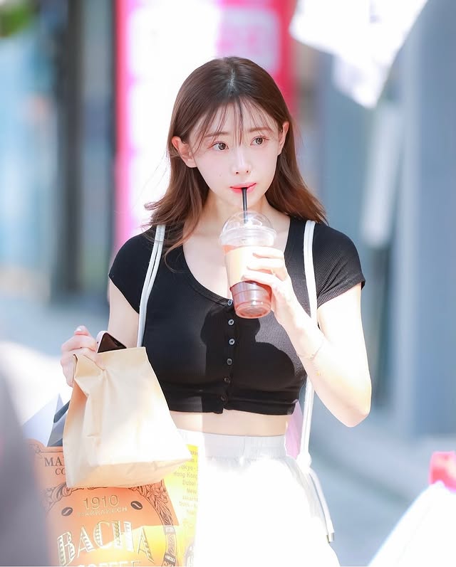 最美啦啦队外援《金娜研 김나연》甜美颜值融化粉丝！应援动感尽显好身材！