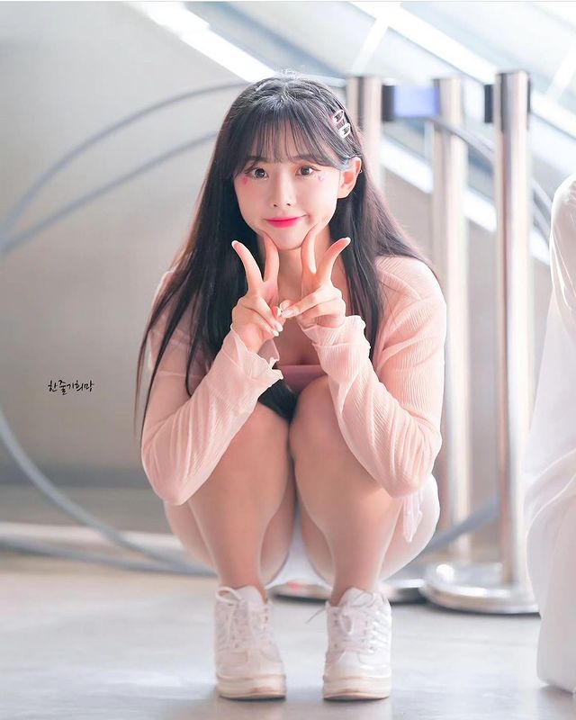 最美啦啦队外援《金娜研 김나연》甜美颜值融化粉丝！应援动感尽显好身材！