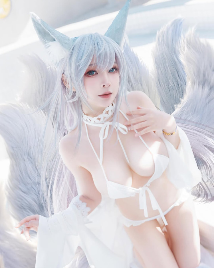 Cosser《叉子宝宝》奶香四溢！胸前白皙的大宝贝快掉出来！