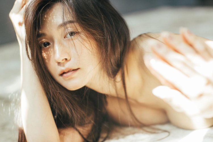 日本最美BODY美女「Aimi」竟然是单亲妈妈！超色气身材吸引曹家军出动！