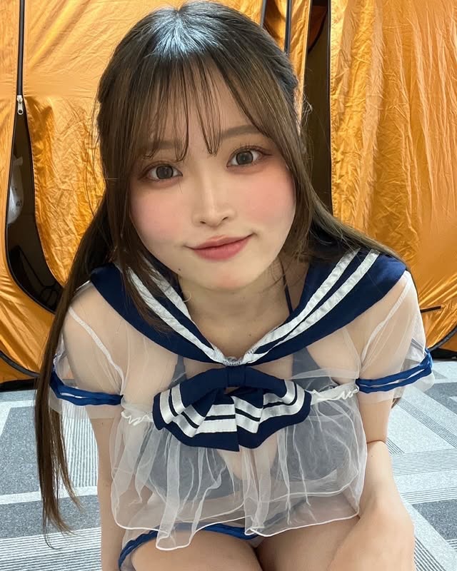 拥有I罩杯的女大生《佐伯澪》软Q好胸超想蹭!冬季就需要这样的女友!