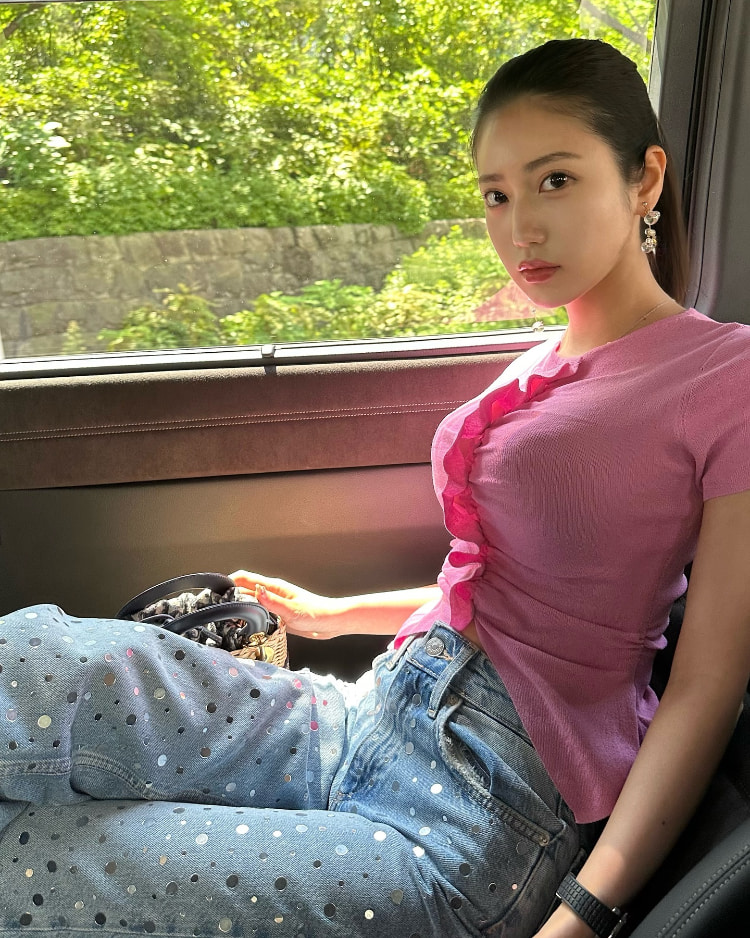 最美模特！令和的峰不二子《阿部なつき》完美身材被误认AI引起网友讨论！