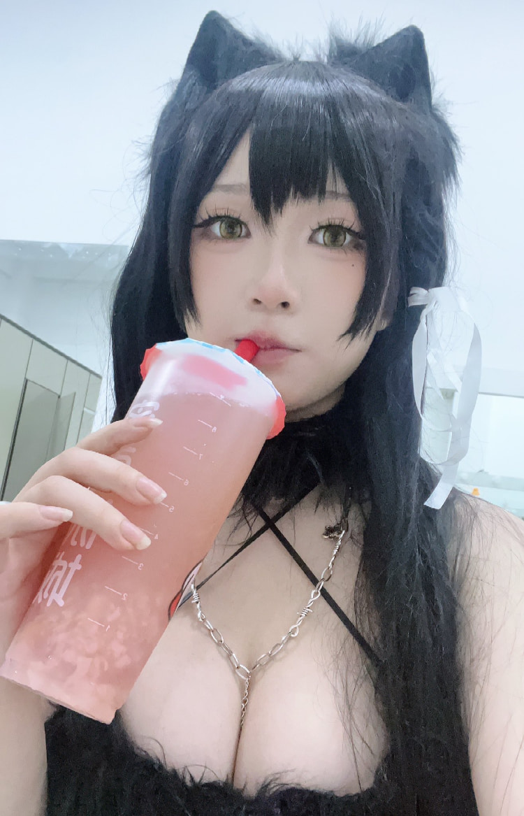 挑衅眼神在撩人!Coser《樱落Selena》