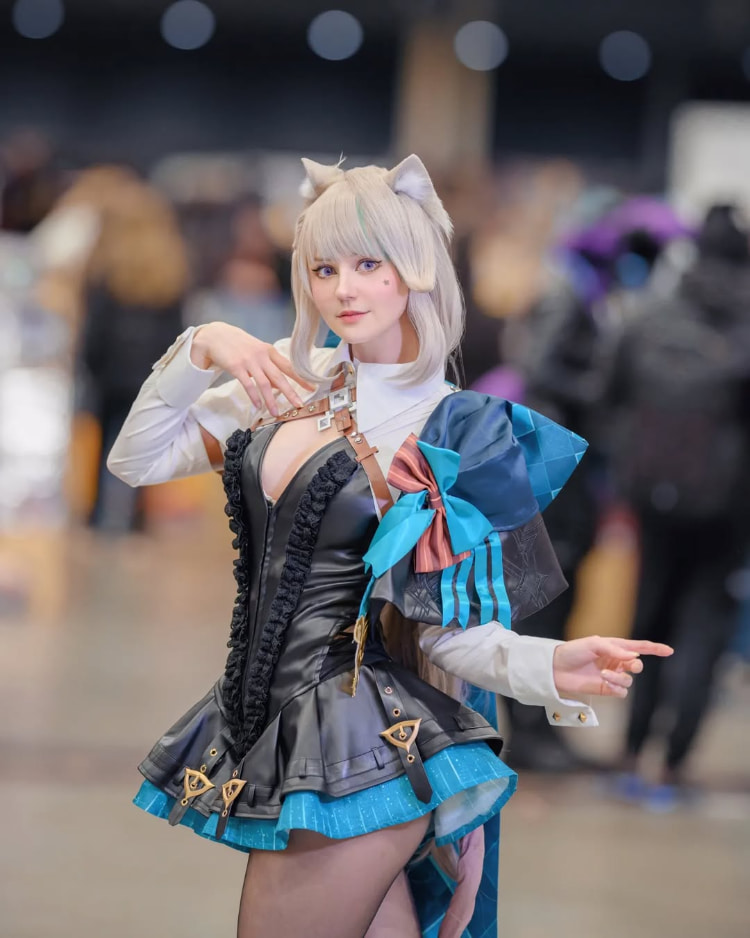 仙气不减！混血Coser《Kaddi》性感还原重现「巫师3」希里蒸桑拿！