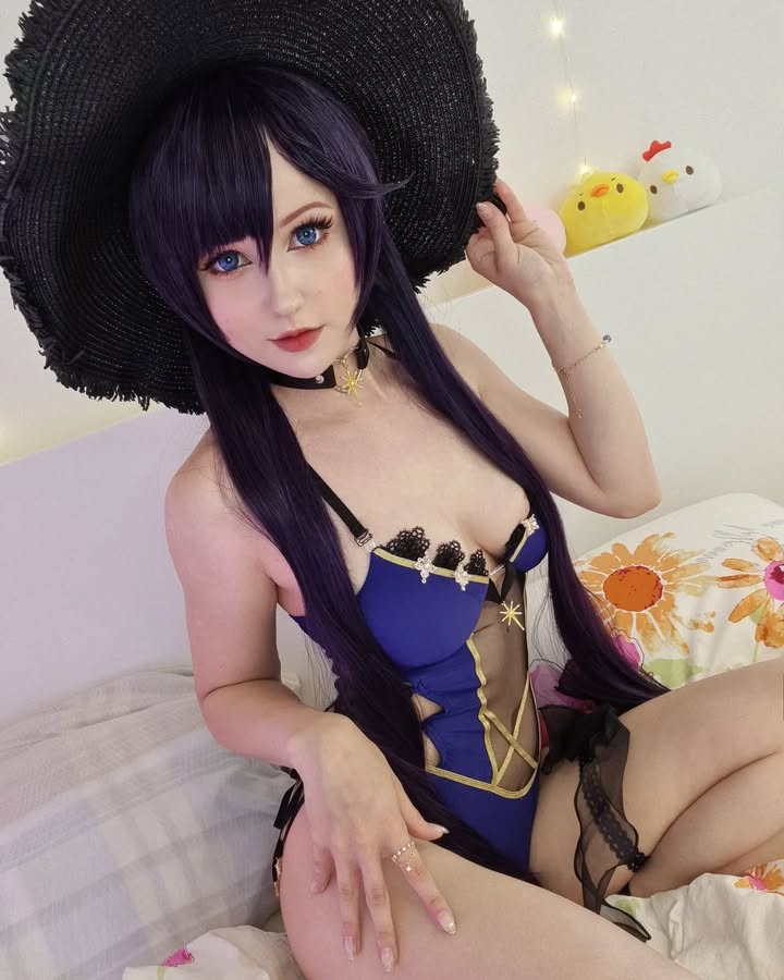仙气不减！混血Coser《Kaddi》性感还原重现「巫师3」希里蒸桑拿！