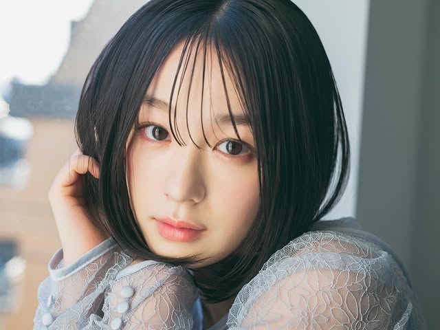 写真大型新人《高野真央》超丰满的肉感美女！喜欢扎实的你不容错过！