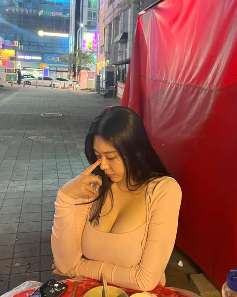 男人眼中的极品《조아 JoA》完美肉腿最对味！微肉山丘曲线明显！