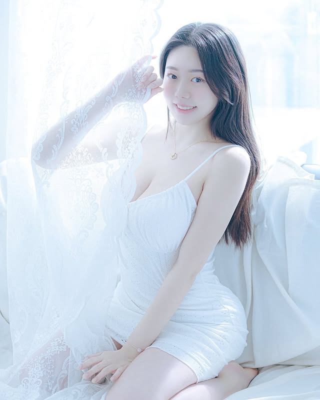 男人眼中的极品《조아 JoA》完美肉腿最对味！微肉山丘曲线明显！