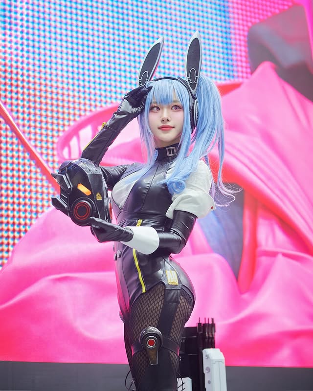 纤细的精灵模特《홍지은》闪耀在展场的美女！有着不输演员的颜值！