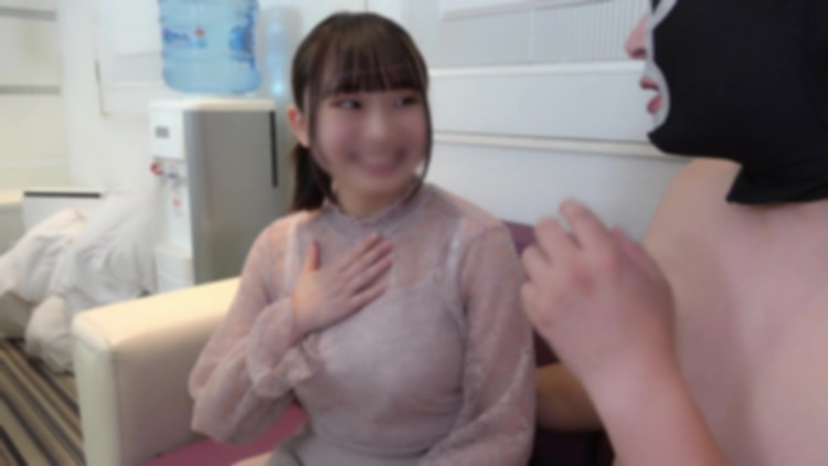 【無】18歳Ｇ罩杯カフェ店員。 