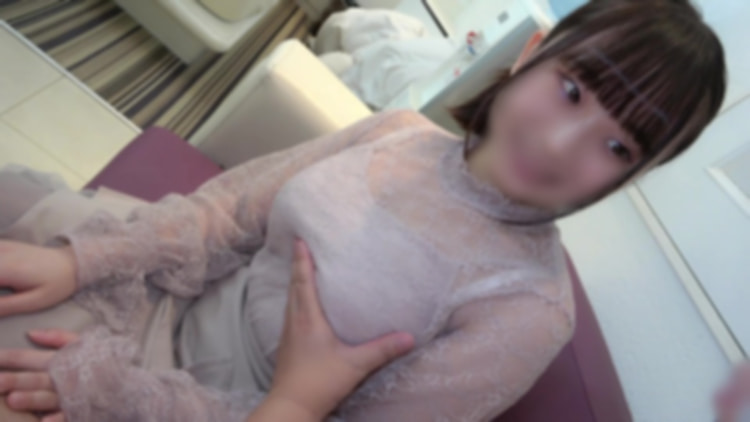 【無】18歳Ｇ罩杯カフェ店員。 