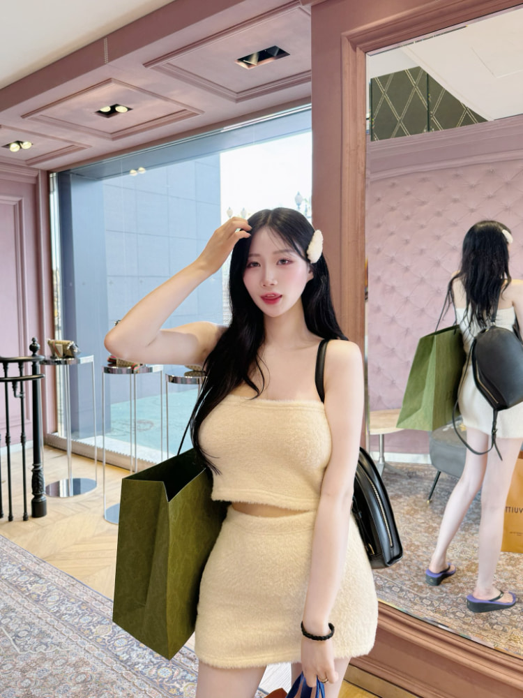 GJAuqTxawAAKIJo.jfif