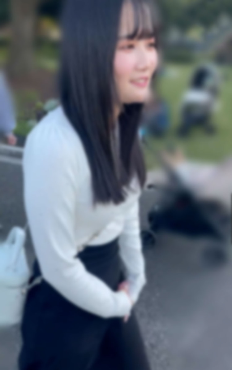 【無】奨学金に追われる18歳小**系JD。