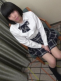 【無】制服少.女の足コキ