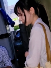 【無】薄ら笑い若妻