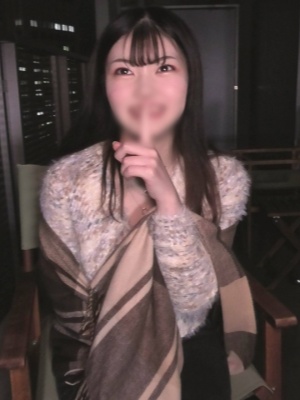 無修正 牛仔裤的破洞封面图片