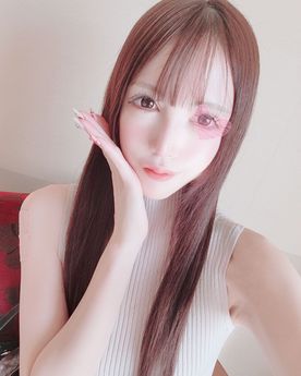 粉丝 3 万人的赛车皇后封面图片